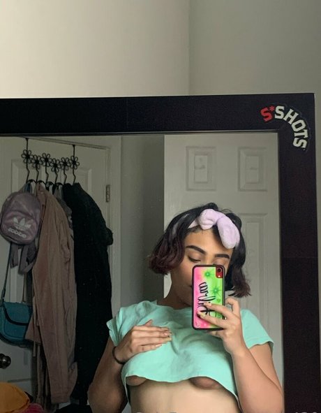 renaa420 nackt pornographische foto