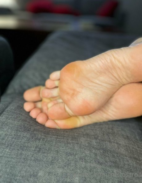 hellostroll schauspielerin nacktheit archiv