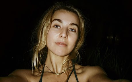 Ellory Smith schauspielerin nackten galerien