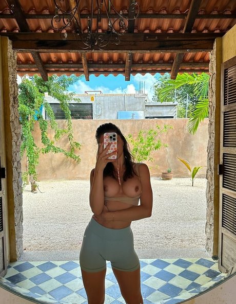 miaonlyonelovevip erotische schöne bild