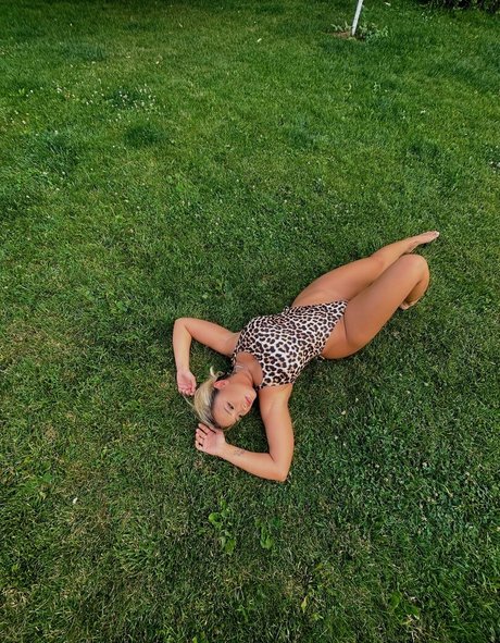 emillysteelefree schöne sexy galerien