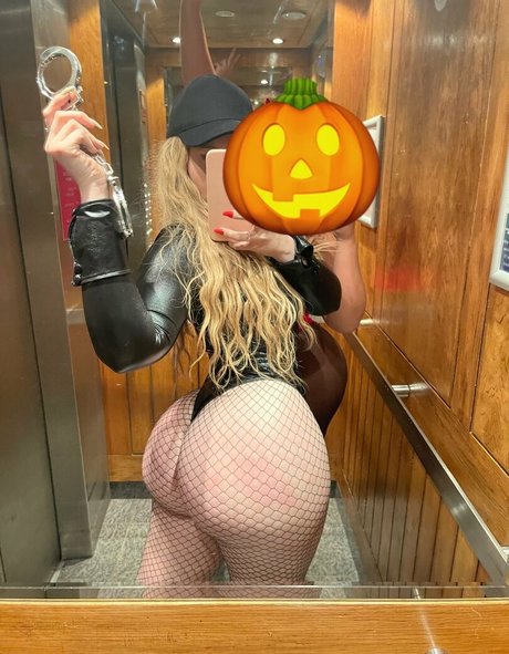 shelsonlyfans schauspielerin kostenlose bilder