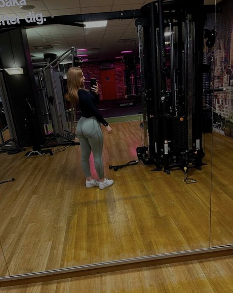 gingerfridaj perfekte nacktheit foto