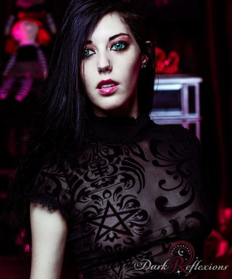 Kaitland Axelrood akt pornostar foto