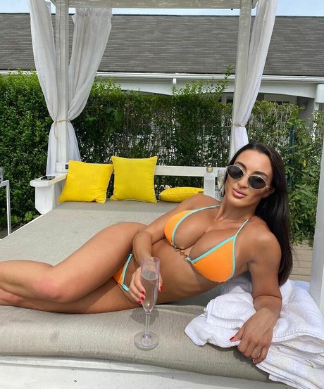 kurviges mädchen von nebenan nur fans erotische beste fotos