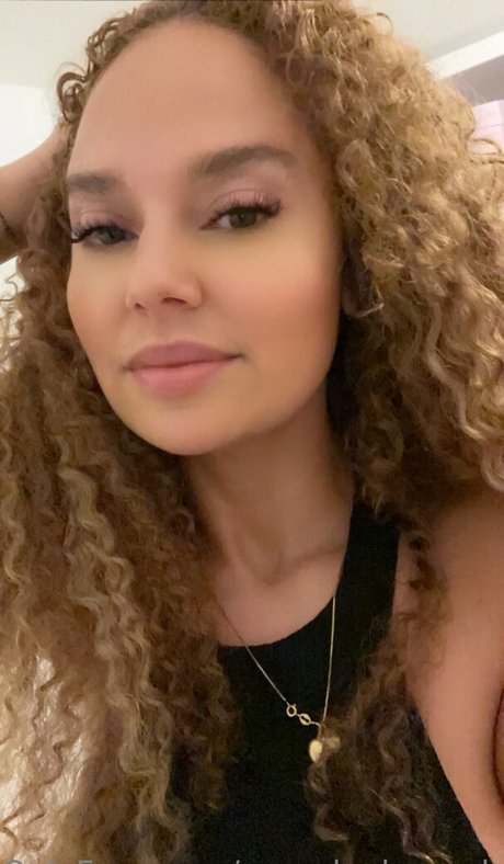 pamelaalexandra nackt beste foto