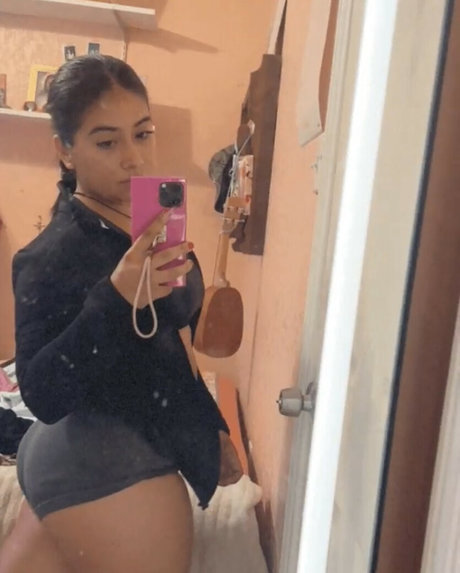 Gabrielamhdzz model schöne bild