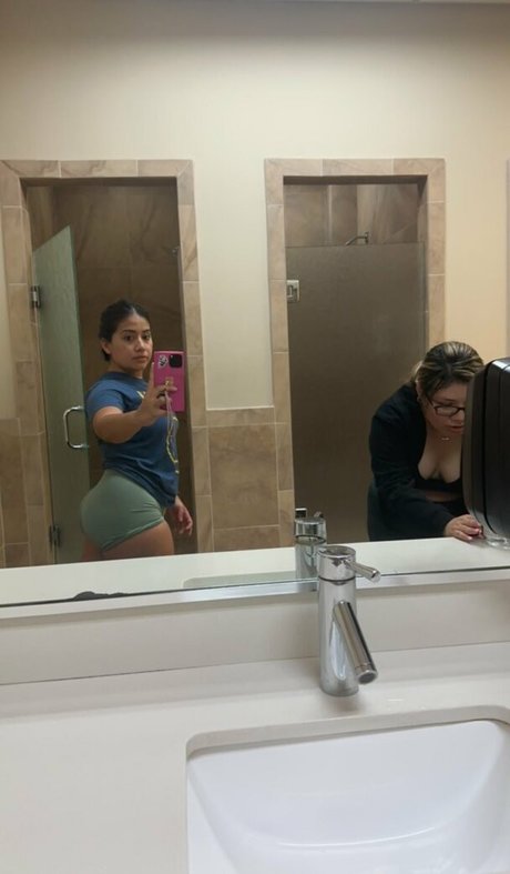 Gabrielamhdzz xxx nackte fotos