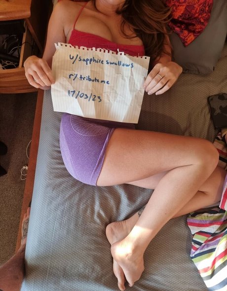 Sapphire Swallows xxx hübsche bilder