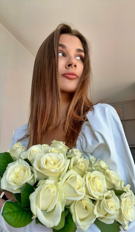 aliss foxy nette pornostar bild