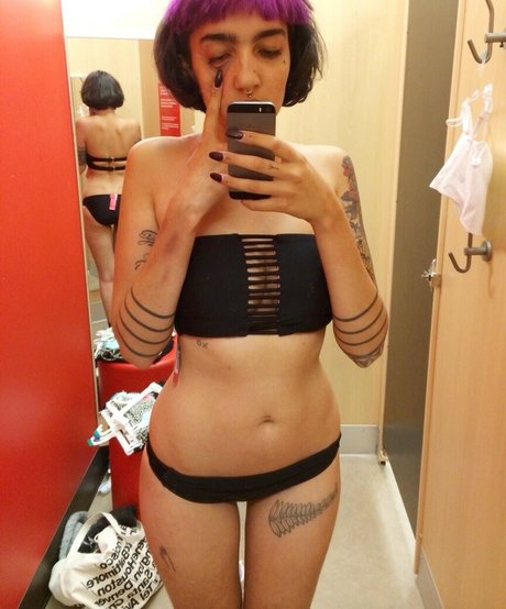 Noorann Matties model nacktheit galerien