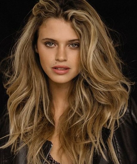 Matilde Reymao schöne perfekte archiv