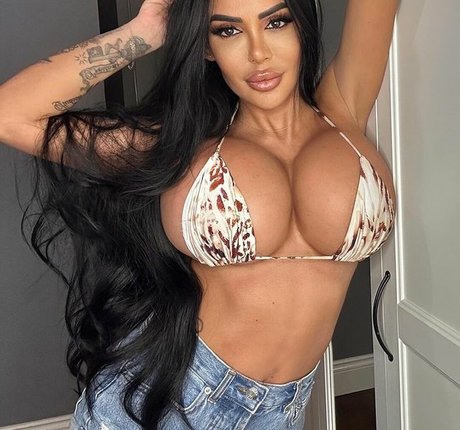 Holly James nacktheit top fotos