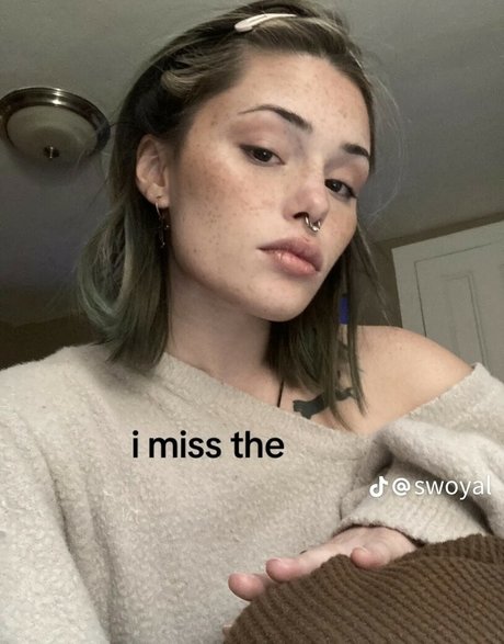 shemale sperma im mund onlyfans hübsche nacktheit bilder