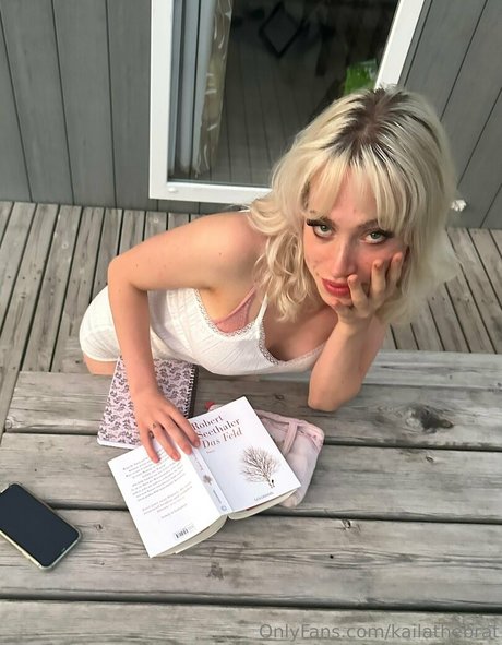 kailathebrat nackt pornostar bild