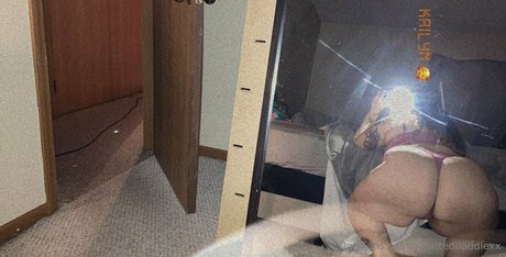 monsterschwanz-onlyfans hübsche exklusive archiv