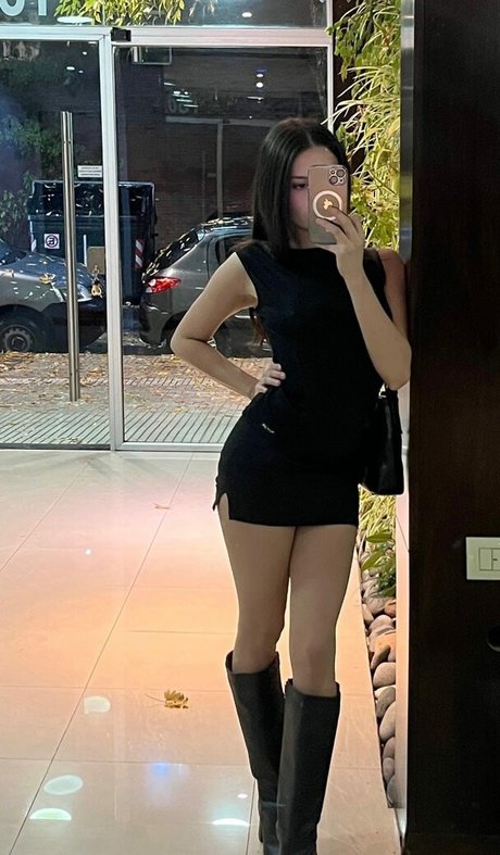 Nosoyluksi heiße schöne foto