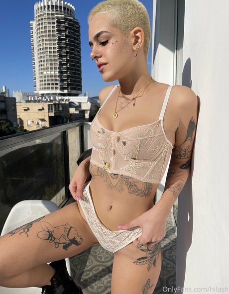 Hila bby nacktheit schöne galerien