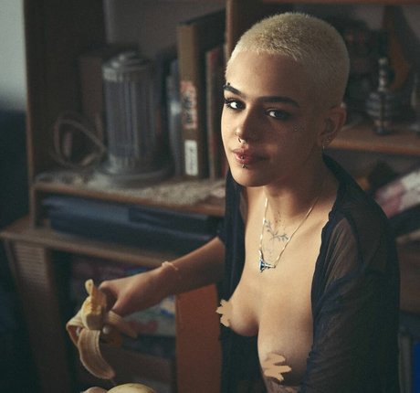 Hila bby schöne freie galerie