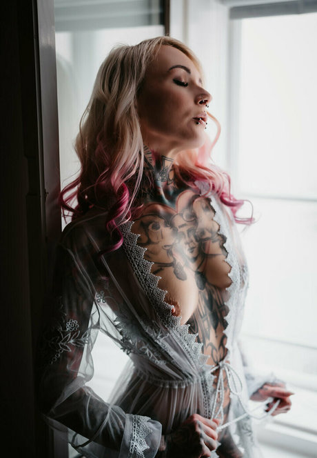 Kristy Von Kashyyyk exklusive galerie