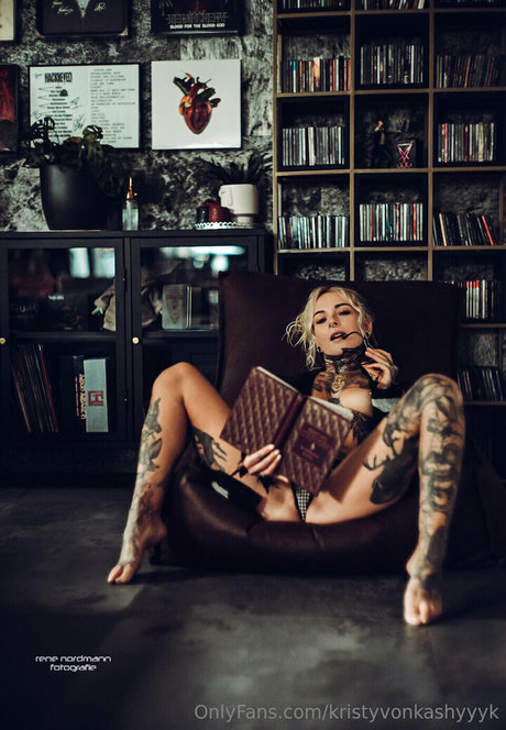 Kristy Von Kashyyyk hd nackt archiv