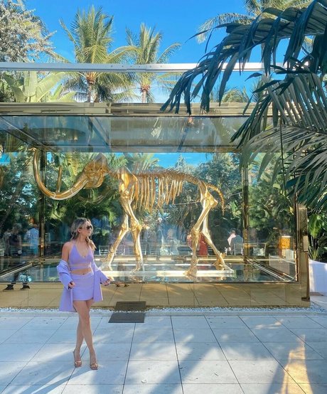 Sophia Scott model top galerie