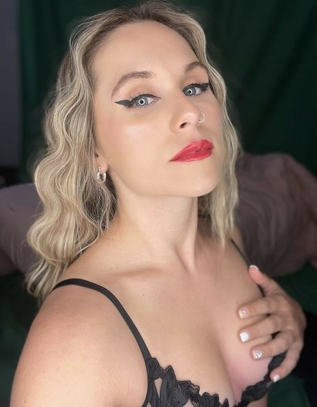 Mackenzie Sterner pornostar schöne bild