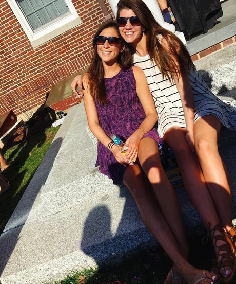 Lindsay Hydorn model erwachsene galerie