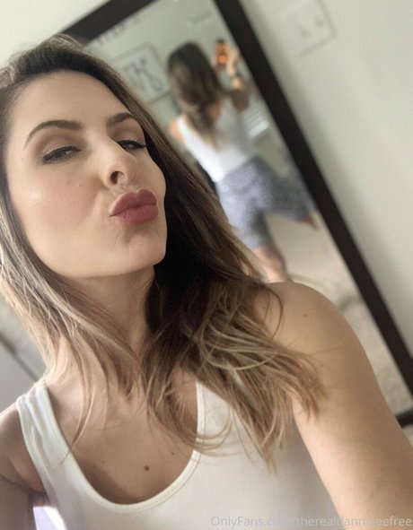 missdannigibson schauspielerin nacktheit archiv