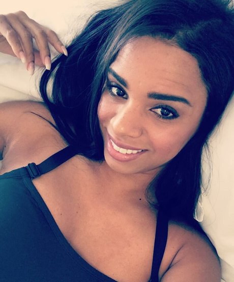 Renee Michelle freie akt archiv