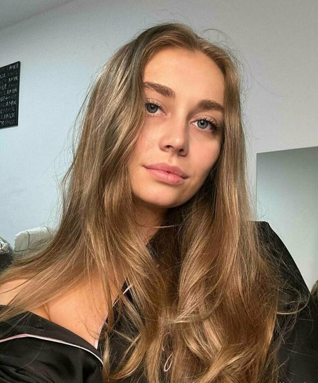 vollbusige rothaarige teen onlyfans heiße archiv