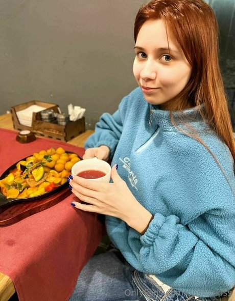 lesben strapon onlyfans schöne nackte galerien