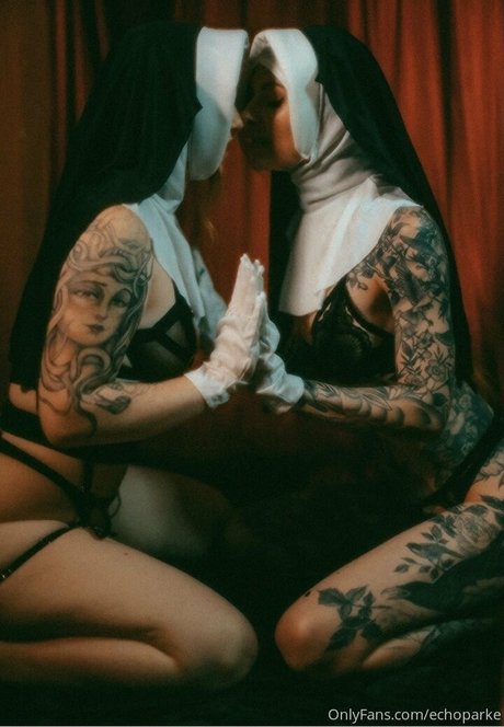 echoparke nackt top bilder