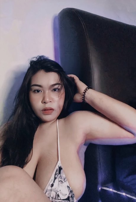 Pafun Chusri pornostar perfekte foto