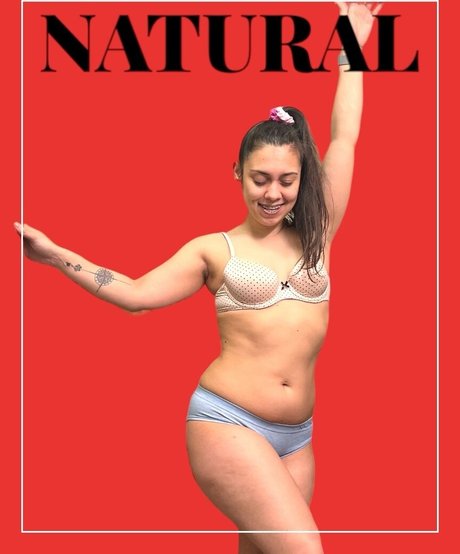 Sadi Taylor exklusive sexy foto