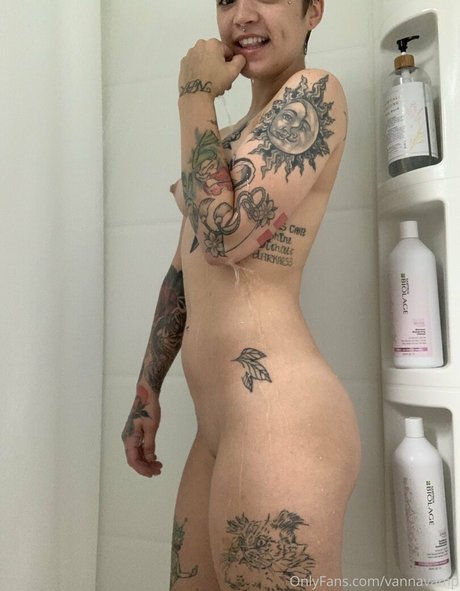 vannavamp freie nette foto