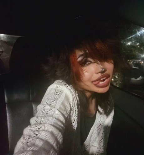 kinsathic exklusive hd foto