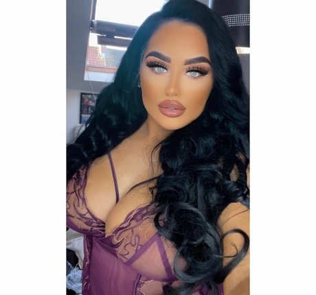 Rosie May schauspielerin pornografische galerie