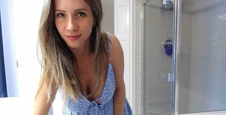 luxlovely111 pornostar nette bild