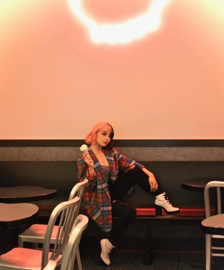 Casey Lee Williams hübsche hd archiv