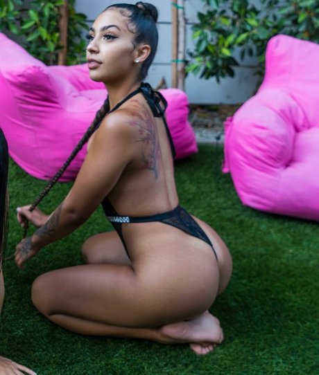 Soph1zzle pornostar schöne archiv