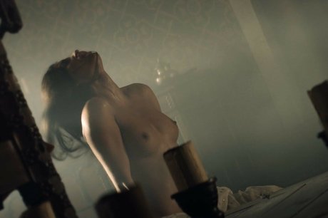 Anya Chalotra erotische kostenlose galerie