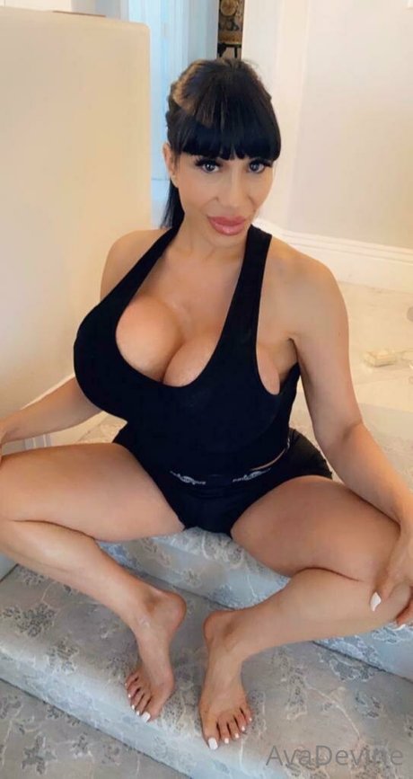 Ava Devine pornostar nackt foto