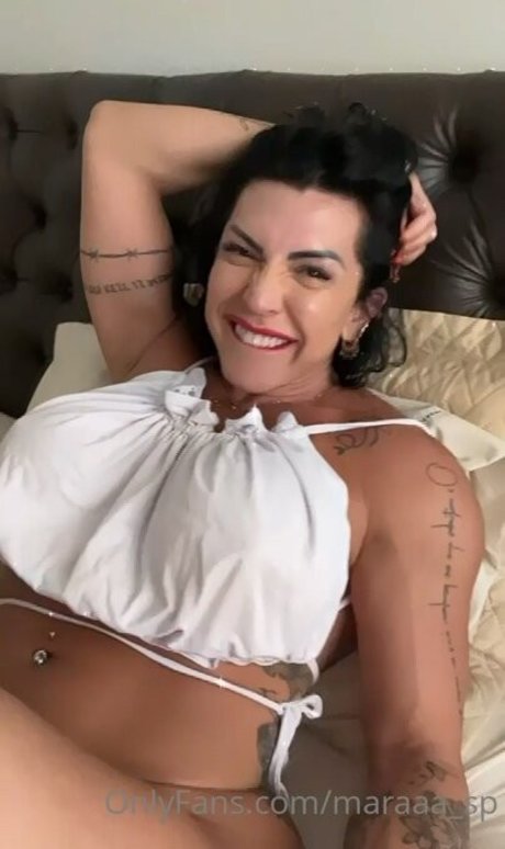 Mara Oliveira sexy nackten bilder