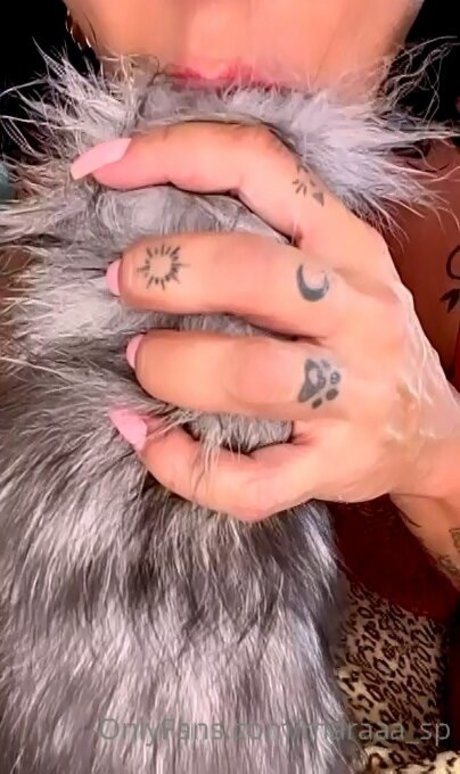 Mara Oliveira nacktheit perfekte bild