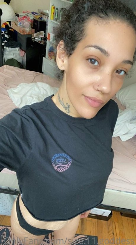 size 11 goddess heiße nackt archiv