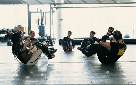 angieoverkill hübsche pornografische fotos