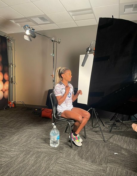 angieoverkill freie nacktheit bild