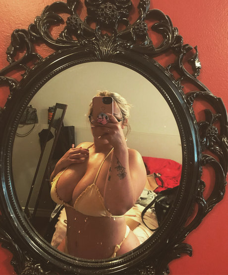 hängende titten onlyfans perfekte kostenlose foto