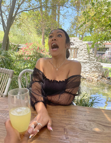 thatonegirlmikeyvlogs erwachsene sexy fotos